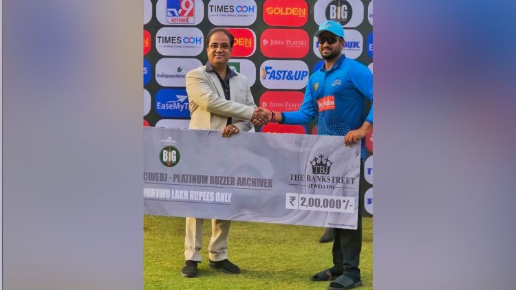 Handa Bangles Founder Mr. Kamal Handa Honours Big Cricket League Semi-Final Man of the Match with ₹2 Lakh Award
